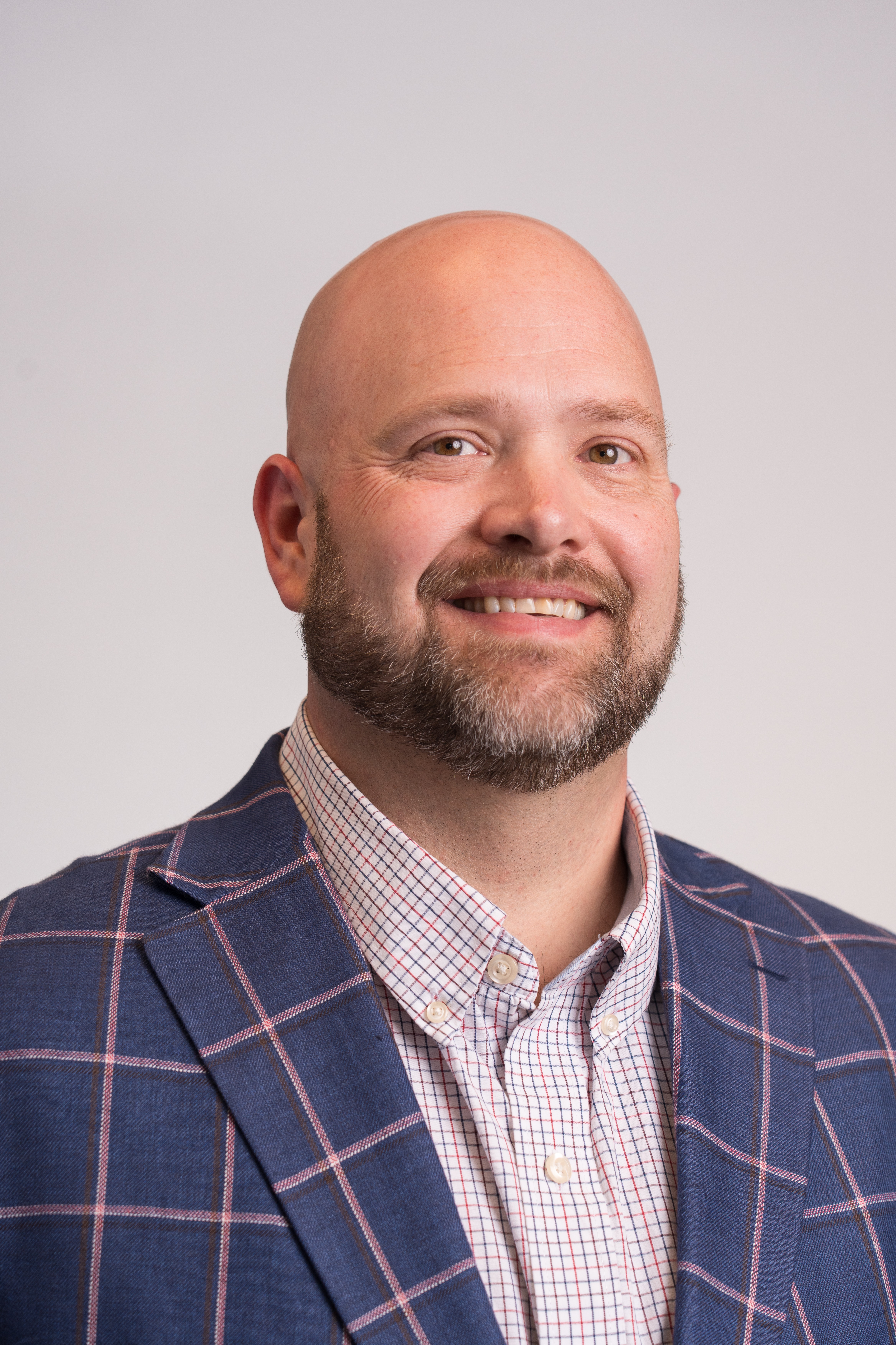adam lee headshot